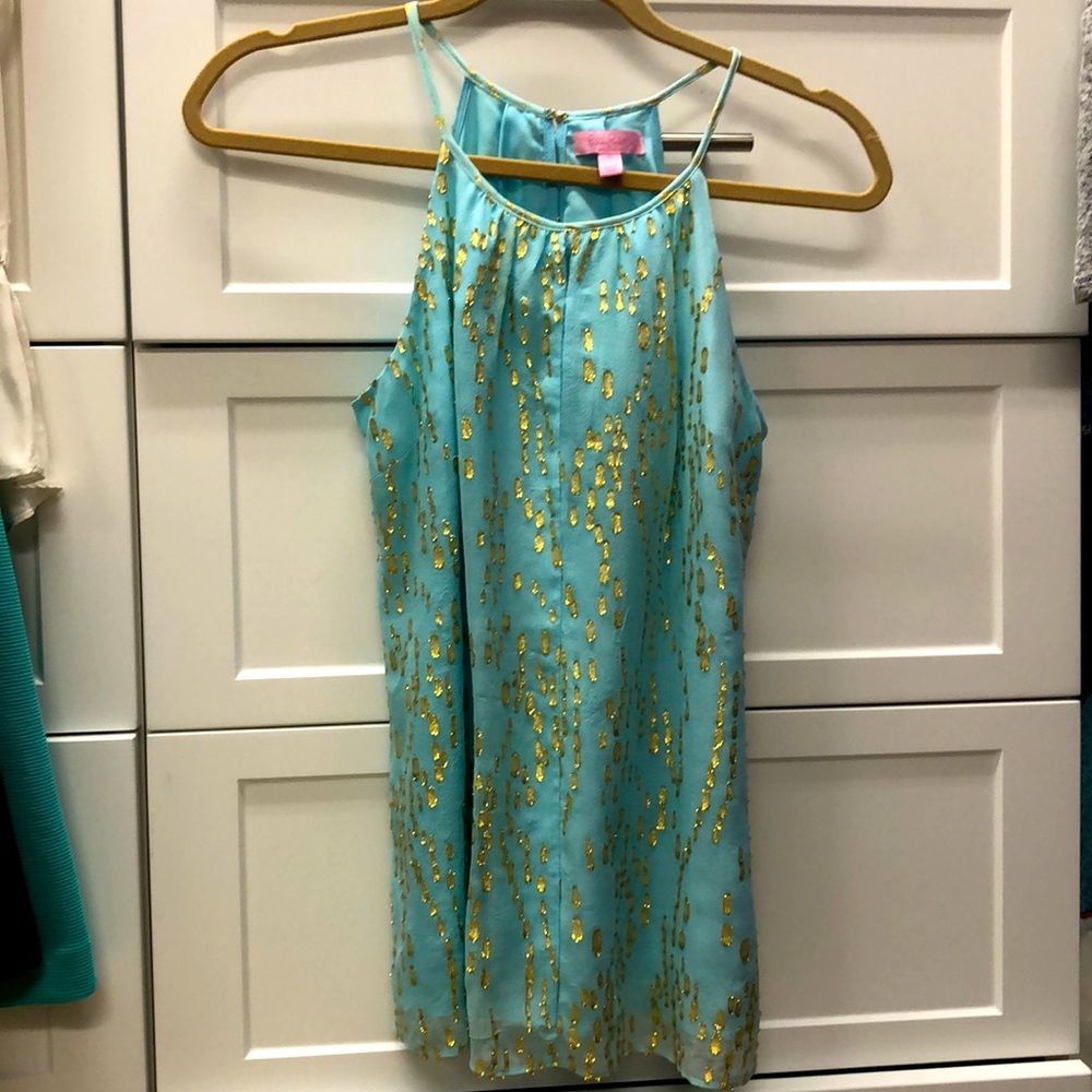 Blue Lilly Pulitzer top with keyhole neck.